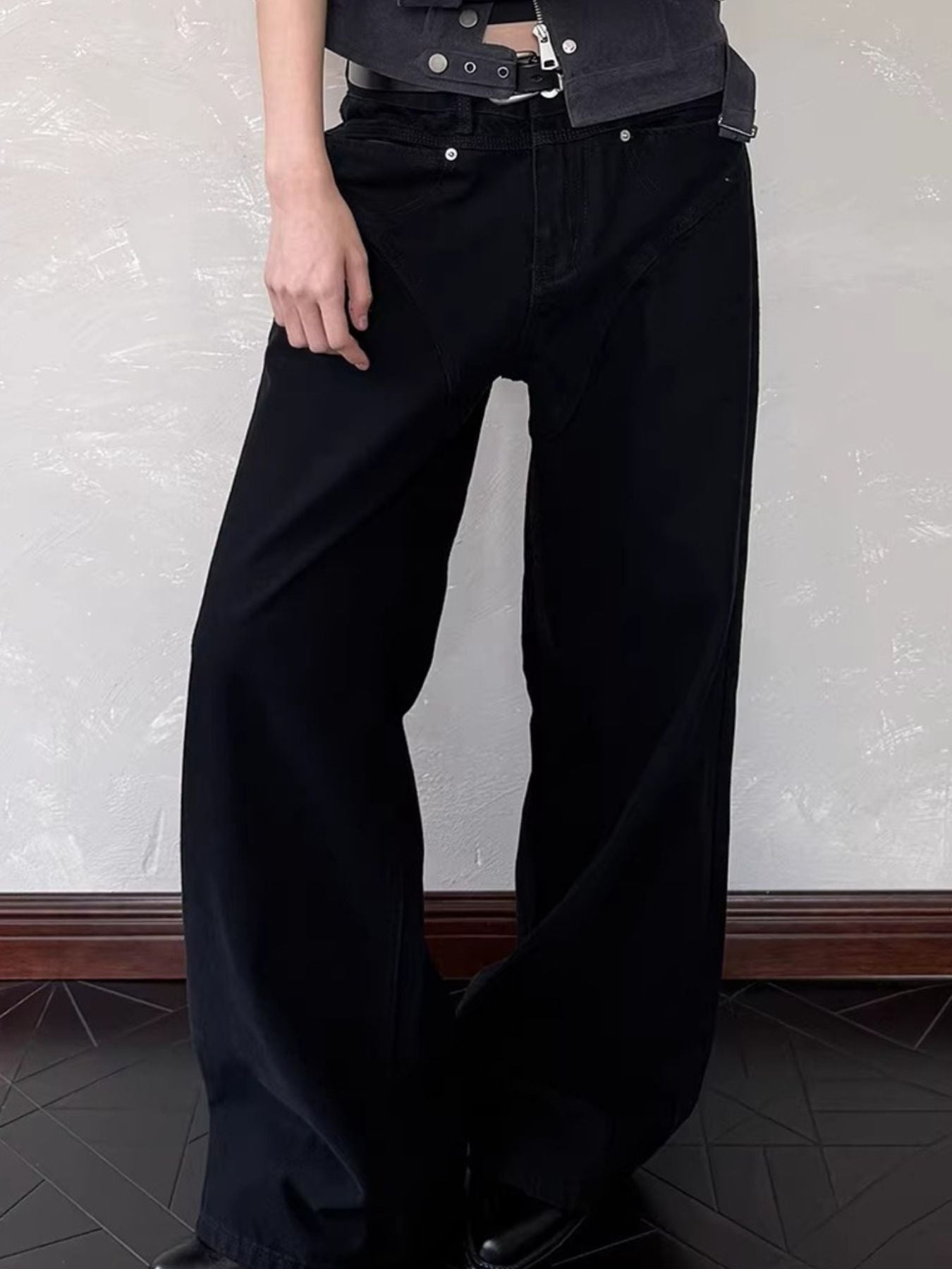 cf21a740-877d-4365-9faa-045b8108eb84-Max